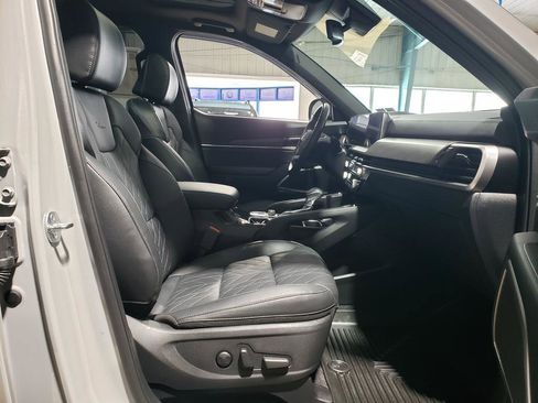 Used 2025 Kia Telluride EX X-Line image 16