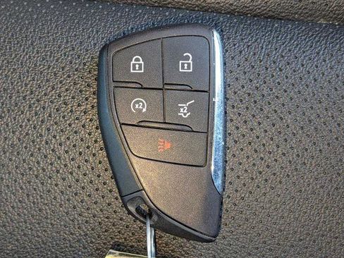 Used 2024 Chevrolet Traverse Z71 w/ Enhanced Driving Package AWD/4WD image 29