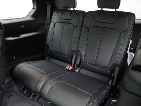 New 2026 Jeep Grand Cherokee L Limited image 18