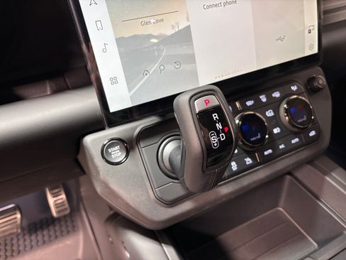 New 2026 Land Rover Defender 110 OCTA AWD/4WD image 16