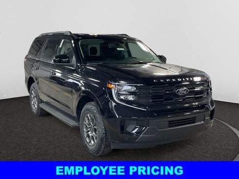 New 2025 Ford Expedition Active AWD/4WD image 7