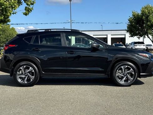 Used 2024 Subaru Crosstrek 2.0i Premium w/ Popular Package #3 AWD/4WD image 3