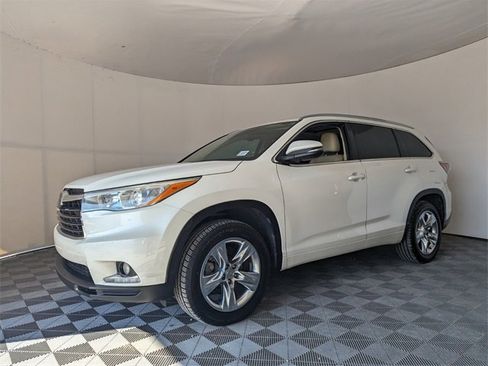 Used 2015 Toyota Highlander Limited image 4