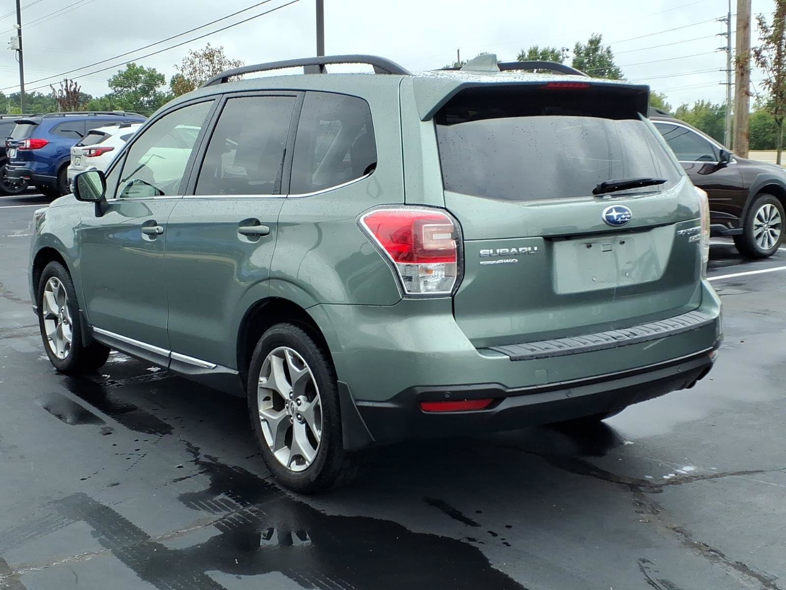 Used 2017 Subaru Forester 2.5i Touring AWD/4WD image 5