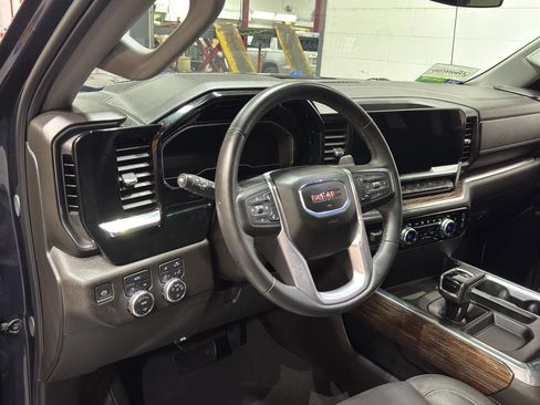 Used 2024 GMC Sierra 1500 Elevation w/ Elevation Premium Package image 37