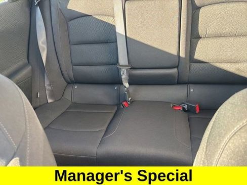 Used 2024 Chevrolet Malibu LT image 30