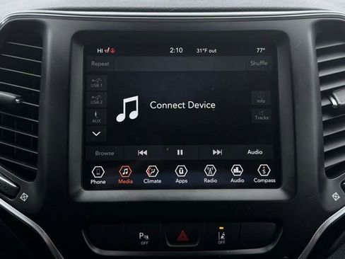 Certified 2021 Jeep Cherokee Latitude Lux w/ Comfort/Convenience Group image 36