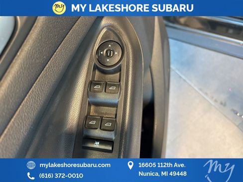 Used 2015 Ford Escape SE image 11