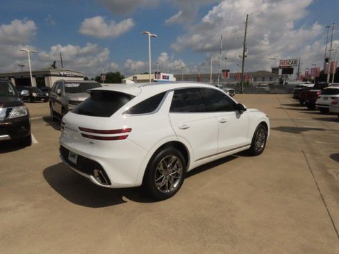 Used 2025 Genesis GV70 2.5T AWD/4WD image 9