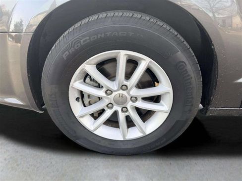 Used 2019 Dodge Grand Caravan SXT image 12