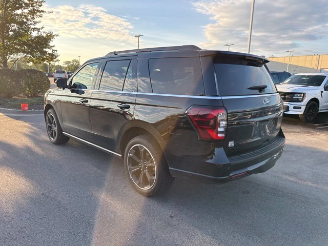 Certified 2023 Ford Expedition Limited AWD/4WD image 4