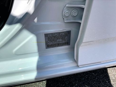 Used 2024 Nissan Sentra SV FWD image 31