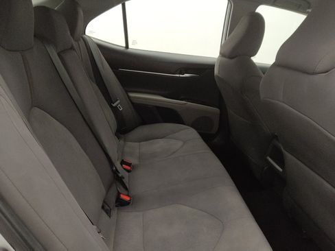 Used 2019 Toyota Camry LE FWD image 19