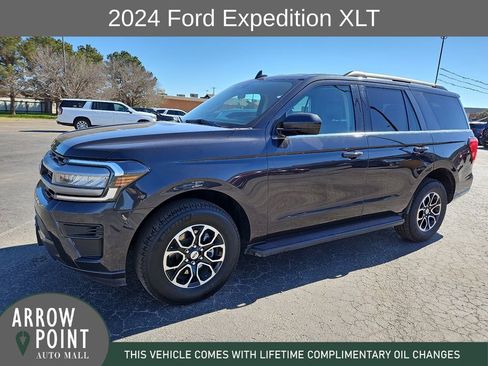 Used 2024 Ford Expedition XLT image 5