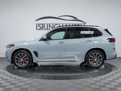 New 2026 BMW X5 xDrive40i w/ M Sport Package AWD/4WD image 8