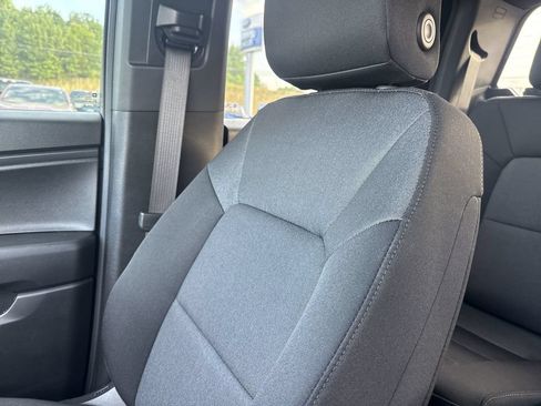 Used 2025 Chevrolet Colorado Trail Boss AWD/4WD image 35
