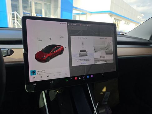 Used 2018 Tesla Model 3 Long Range AWD/4WD image 10