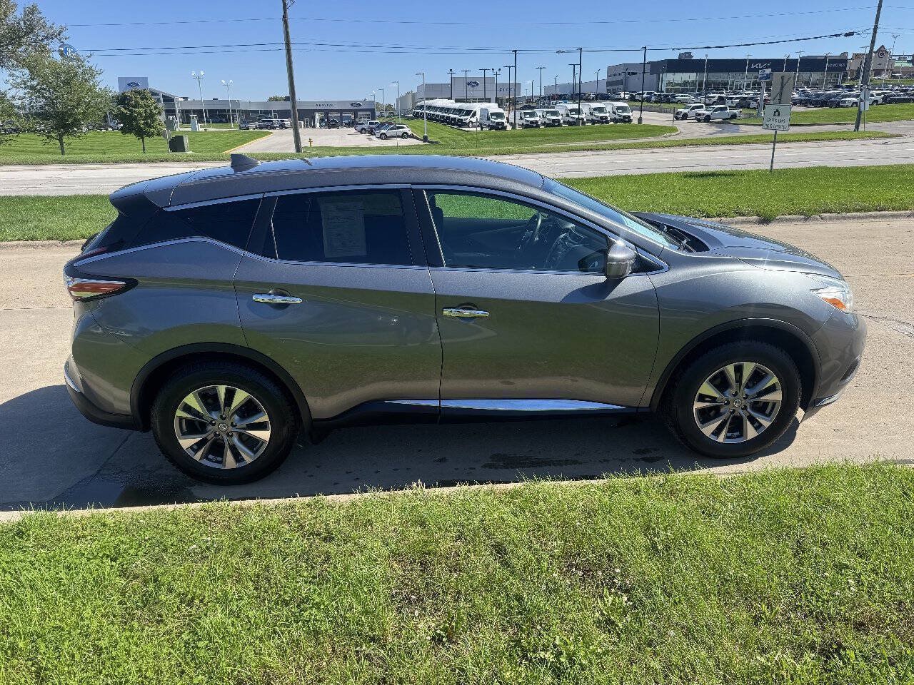 Used 2016 Nissan Murano S AWD/4WD image 6