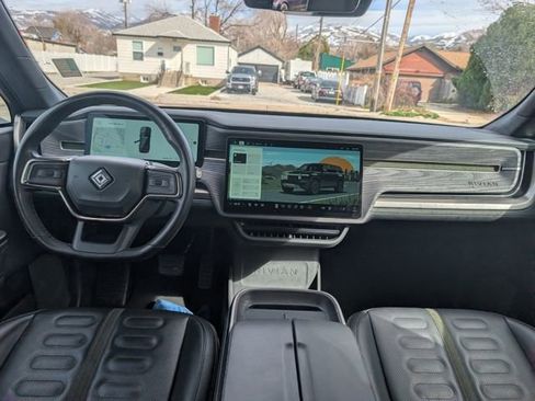 Used 2025 Rivian R1S Adventure AWD/4WD image 4