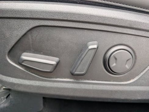 Used 2023 Kia Sorento SX image 16