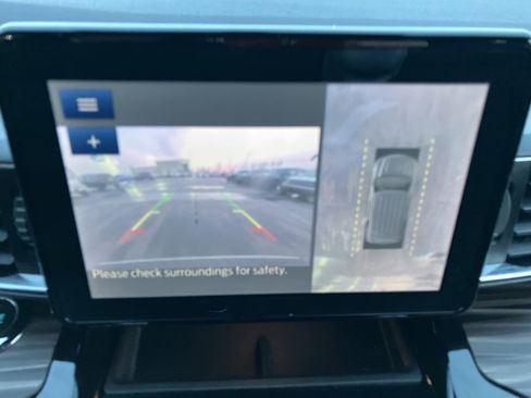 Certified 2021 Ford Explorer Limited w/ Equipment Group 301A image 18