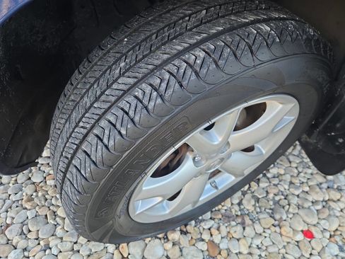 Used 2009 Nissan Rogue SL w/ Premium Pkg image 8