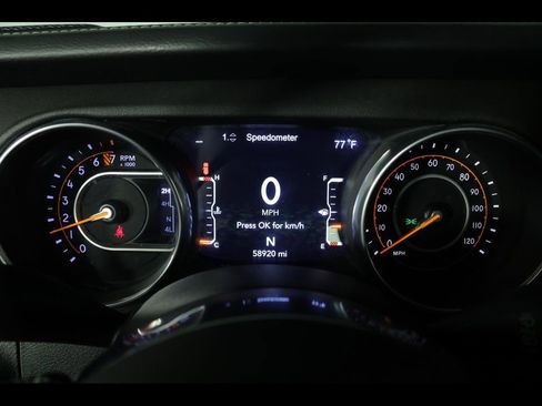 Used 2018 Jeep Wrangler Unlimited Sahara w/ Safetytec Group image 15