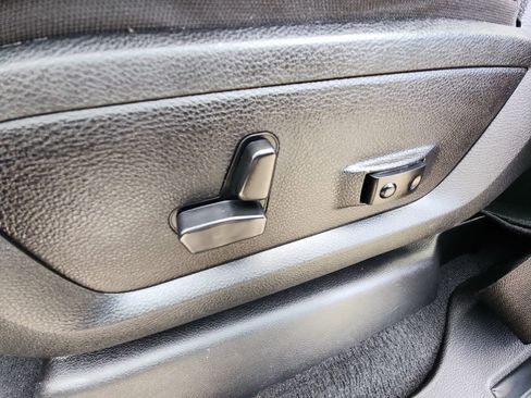 Certified 2023 RAM 2500 Big Horn w/ Level 1 Equipment Group image 14