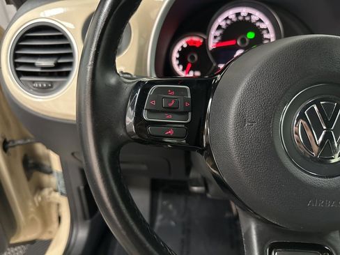 Used 2019 Volkswagen Beetle 2.0T SE image 21