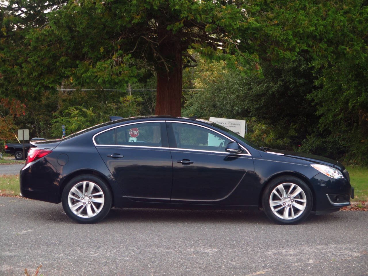 Used 2016 Buick Regal Premium w/ Driver Confidence Package #2 AWD/4WD image 5