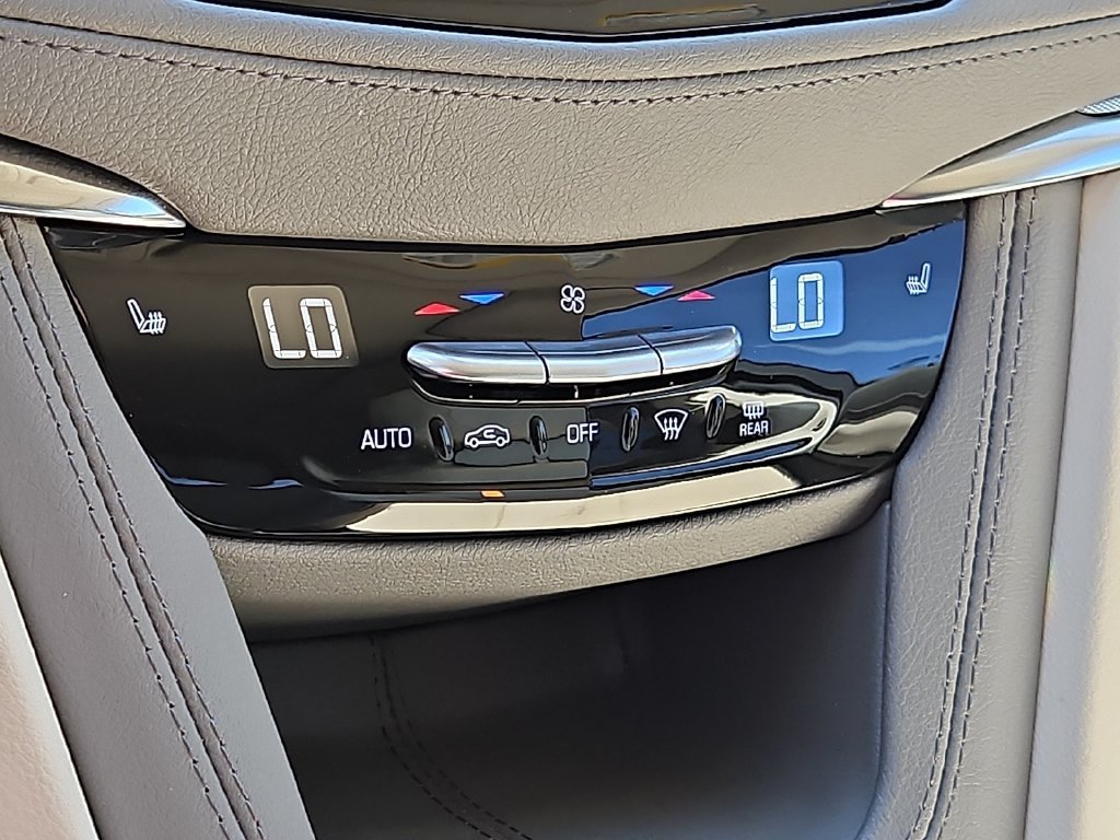 Used 2024 Cadillac XT5 Premium Luxury FWD image 17