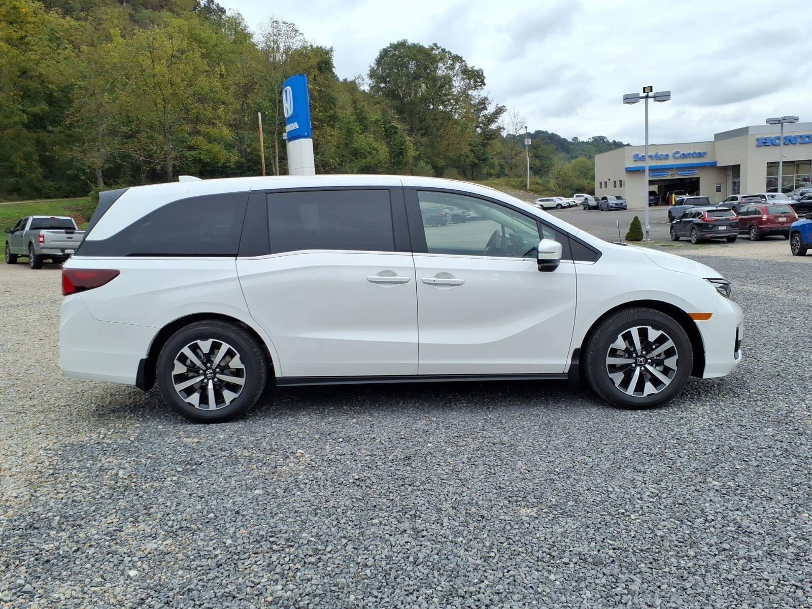 New 2027 Honda Odyssey EX-L image 4