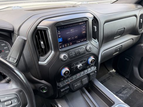 Used 2020 GMC Sierra 1500 AT4 w/ AT4 Premium Package AWD/4WD image 28
