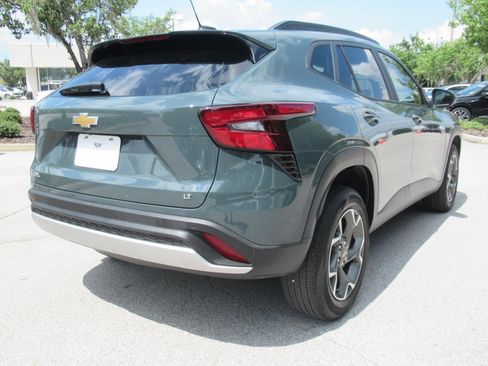 Used 2025 Chevrolet Trax LT w/ Driver Confidence Package FWD image 6