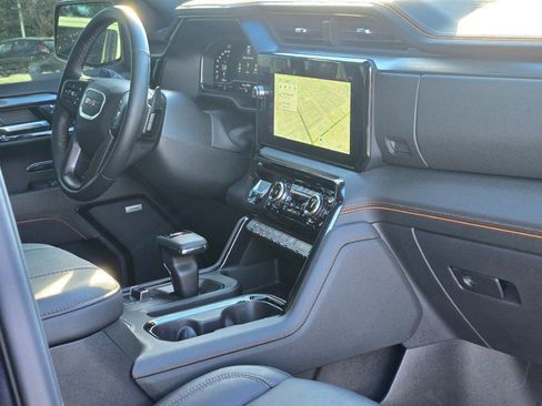 Used 2025 GMC Sierra 1500 AT4 w/ AT4 Premium Package image 7