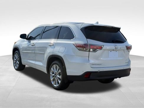 Used 2016 Toyota Highlander Limited FWD image 3