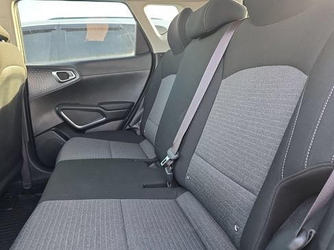 Used 2021 Kia Soul S FWD image 10