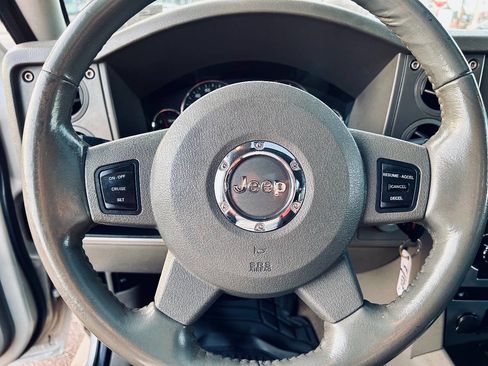 Used 2007 Jeep Commander Sport image 16