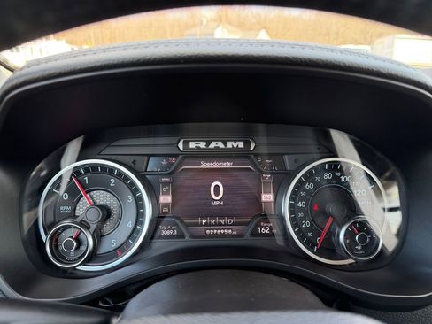 Used 2022 RAM 1500 Laramie AWD/4WD image 26