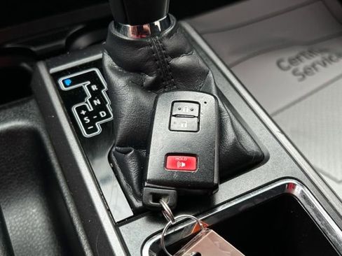 Used 2016 Toyota Tacoma TRD Sport w/ Towing Package AWD/4WD image 37