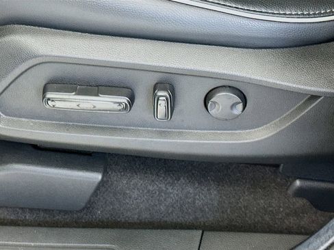 Used 2024 Honda Pilot Elite image 23