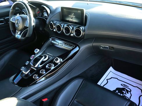 Used 2017 Mercedes-Benz AMG GT Coupe image 27