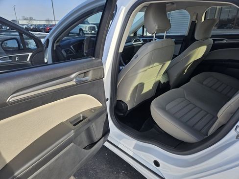 Used 2018 Ford Fusion S image 21