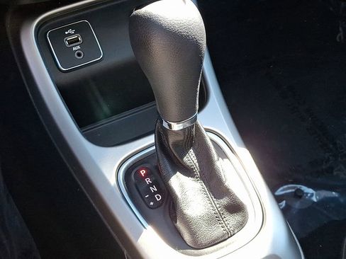 Used 2018 Jeep Compass Sport image 15