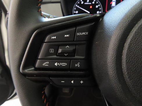 Certified 2025 Subaru Crosstrek 2.5i Limited w/ Crosstrek Mirror Package image 15