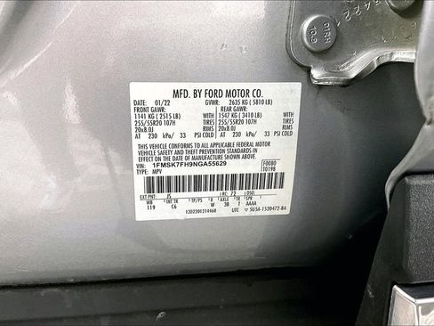 Used 2022 Ford Explorer Limited w/ Equipment Group 301A image 31