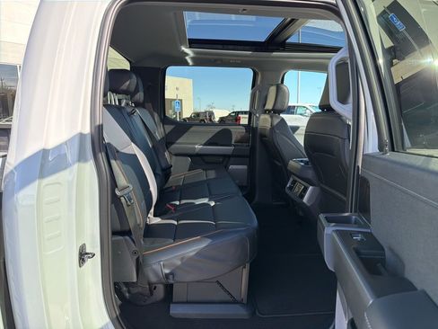New 2026 Ford F250 Lariat w/ Black Appearance Package AWD/4WD image 18