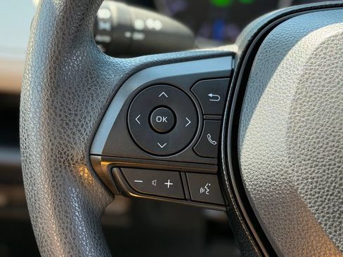 Used 2019 Toyota RAV4 XLE w/ Convenience Package AWD/4WD image 12