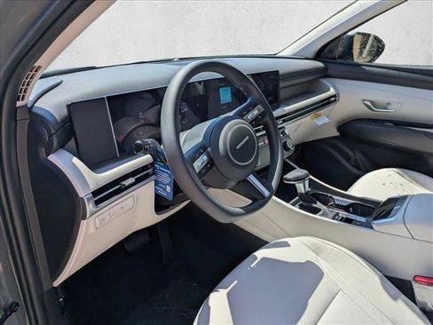 Used 2026 Hyundai Tucson SEL FWD image 3