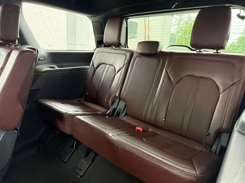 Used 2024 Ford Expedition Limited RWD image 33